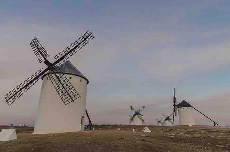 Ciudad Real - Campo de Criptana 14 - molinos de viento.jpg
